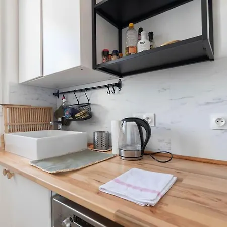 Grand Cosy - Parking & Balcon Apartment